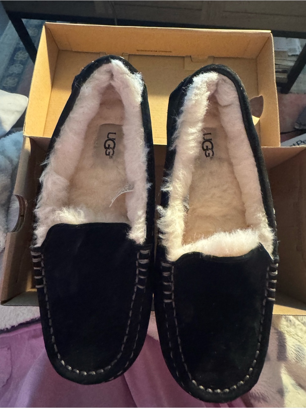 UGG Ansley Slippers